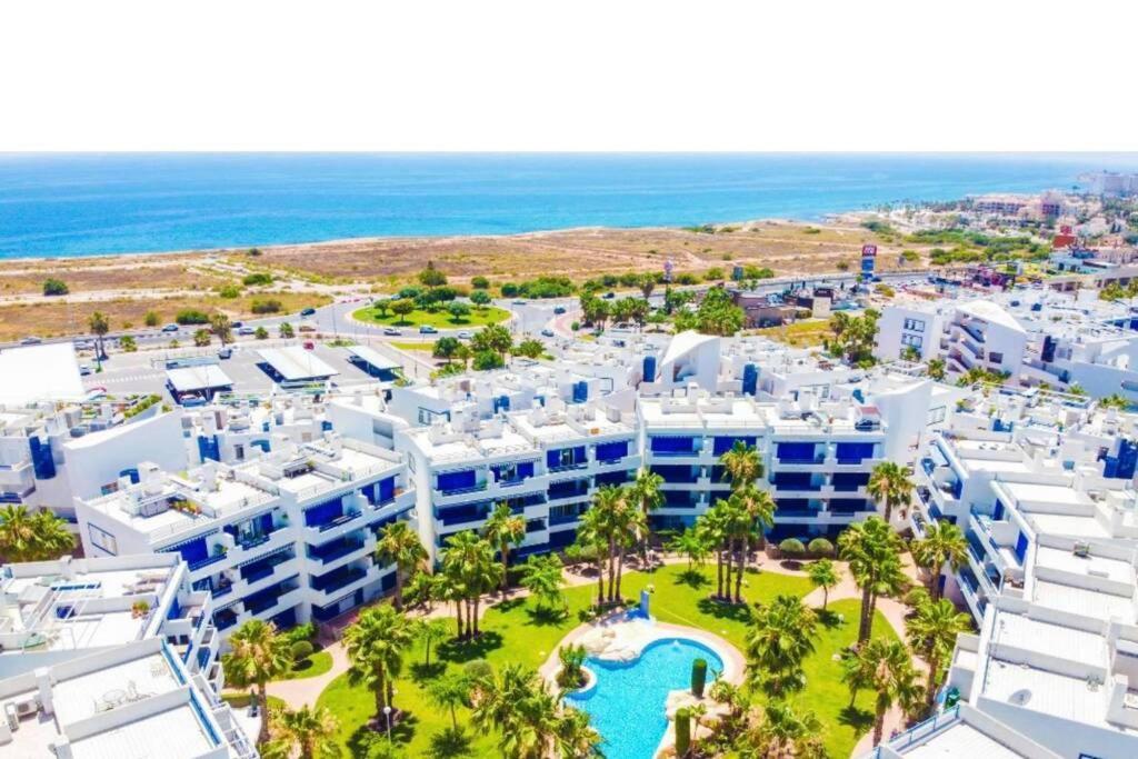 Ferienwohnung Coral House - La Calma - Playa Flamenca - Big Terrace & 4 Swimming Pools. Exterior foto